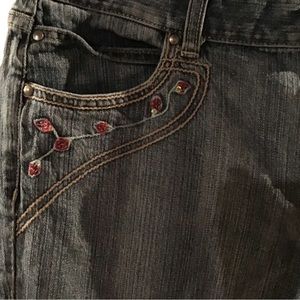 TOMMY HILFIGER JEWELED BOYFRIEND JEANS